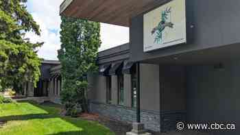 Parents in limbo after Saskatoon Montessori school closes suddenly amid allegations of unpaid teachers