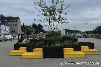 Stenen vlakte van Stationsplein krijgt groene oase met bloembakken, rustbanken en geschilderd lijnenspel