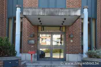 Oudere man blaast twee keer positief: “Ik had te veel aftershave op”