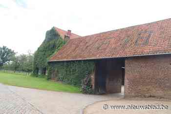 Eucharistieviering vindt plaats in historische hoeve: “Het altaar bouwen we op met balen stro”