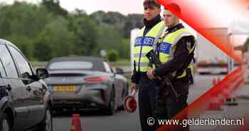 Files door Duitse grenscontroles • Man uit Nijmegen vermist