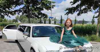 Djenova (7) zag Frozen heel vaak, nu schittert ze zelf als kleine Anna in de musical: ‘Superduper blij’