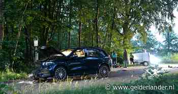 Twee auto's total loss na aanrijding op A73 in Overasselt