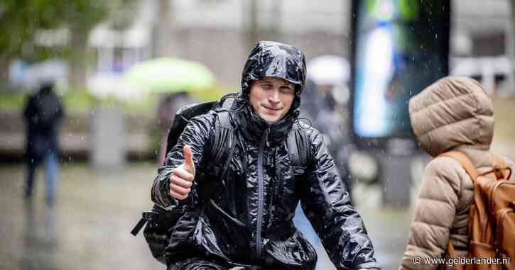 Zo houd je je humeur goed, ook als de lente meer op de herfst lijkt: ‘Het helpt echt om anders te denken’