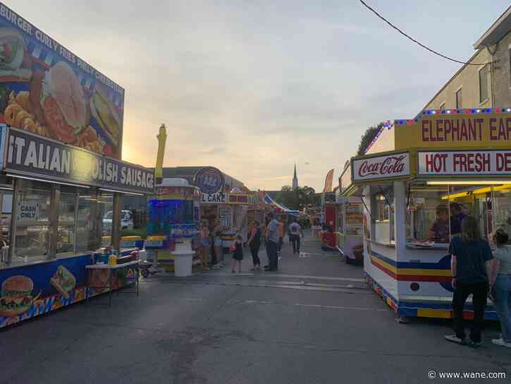 LOOK: Huntington Heritage Days continue with parade and hot air balloons