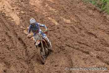 Liam Everts verovert poleposition in modderig Maggiora: “Een pittig maneuver op Längenfelder, maar dat hoort ook bij racen”