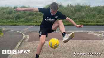 Light sensor scuppers keepy-uppy record attempt
