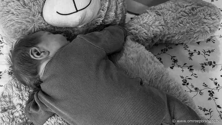 Model Nicky Opheij bevallen van dochter: 'Uit een sprookjesboek geslopen'