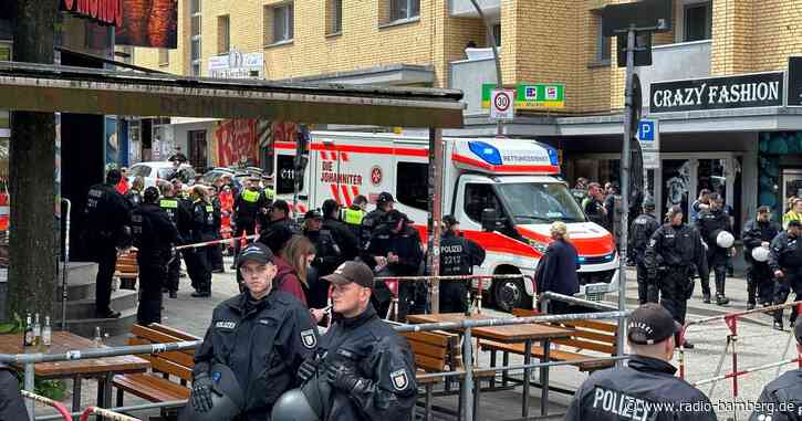 Nahe EM-Fanwalk: Polizei schießt Bewaffneten nieder