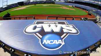 LaViolette robs Florida of homer in 9th to preserve Texas A&M’s 3-2 College World Series win