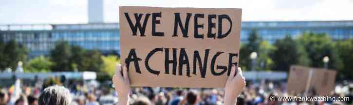 Communicatieprofessionals! Het is tijd om stelling te nemen & luisteren te herwaarderen