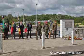 Ex-para’s vieren dertigste verjaardag vriendenkring tijdens herdenking sabotage sluizen
