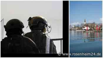 Mitten in Schliersee: Mann stößt Senior um und sticht auf SEK-Beamten ein – was bislang bekannt ist