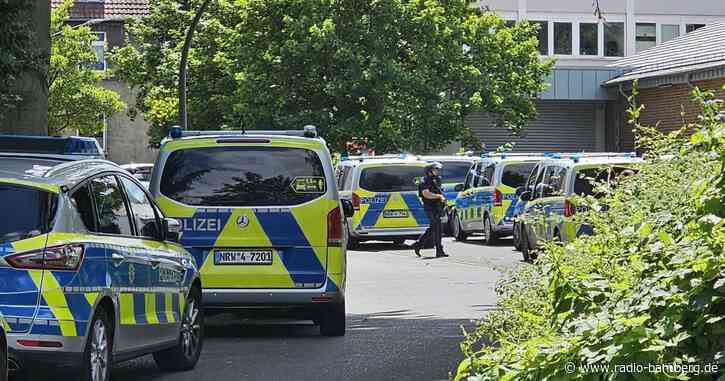 Polizei nimmt 17-Jährigen fest – mit Messer gedroht