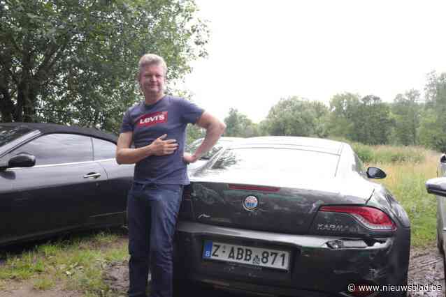 Na vijf jaar in herstelling had Gunther zijn unieke auto net terug, en dan rijdt een onbekende hem aan: “Buurman zag tractor snel wegrijden”