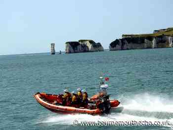 Sunseeker rescued after adrift off Bournemouth Pier