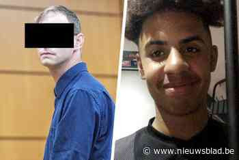 “Lafaard, jij hebt onze zoon vermoord”: emoties lopen hoog op tijdens confrontatie nabestaanden Francis (16) en zijn doodrijder