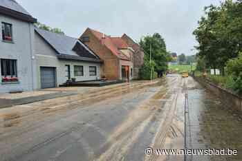 Twee straten even afgesloten voor verkeer door modderstroom