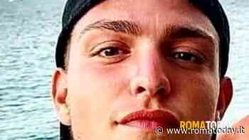 Morto in un incidente a 23 anni, i suoi racconti diventano un libro. L'incasso in beneficienza all'ospedale pediatrico