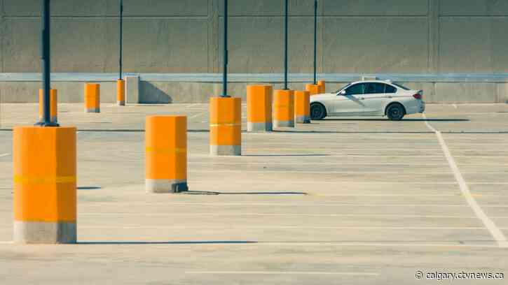 Hundreds sign petition to stop parking fees at St. Mary’s University