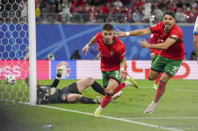 Conceição scores in stoppage time to get Portugal off to winning start at Euro 2024