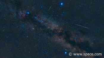 Three bright stars mark the beginning of summer. Here's how to spot the 'Summer Triangle' this week.