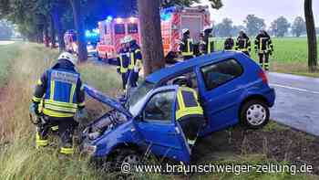 Unfall zwischen Eischott und Velstove: Auto prallt gegen Baum