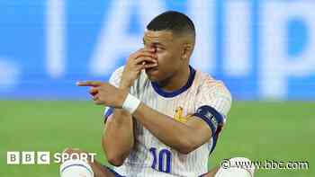 Mbappe sustains broken nose during France win