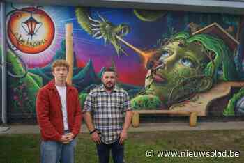 Leefschool De Wijsneus opent nieuwe buitenklas met graffitimuur