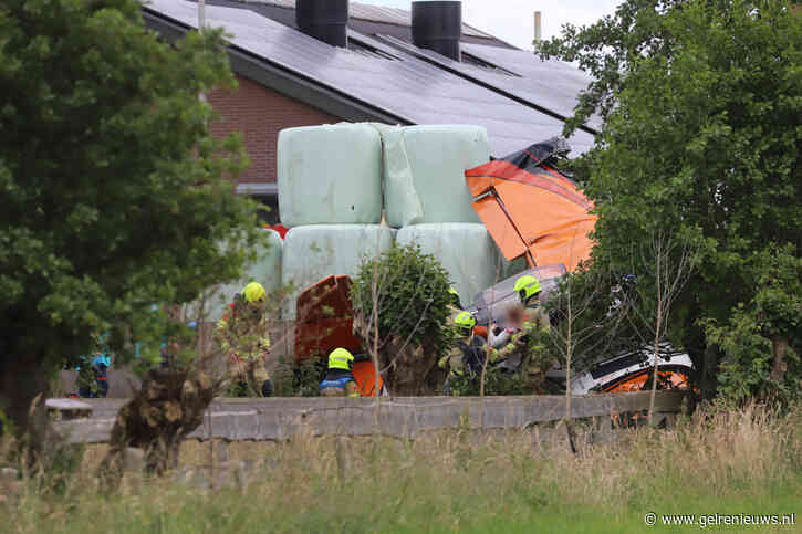 Sportvliegtuig crasht bij boerderij, meerdere gewonden