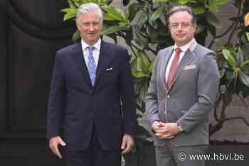 LIVE. Koning Filip heeft de opdracht van Bart De Wever als informateur met een week verlengd