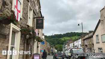 Beauty spot becomes 'Wild West' with booze tourists