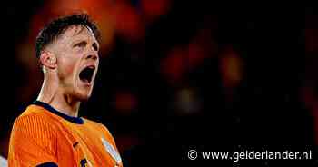 Nog nooit waren Oranjeshirts zó duur als nu: ‘Nike en voetbalclubs hebben die hoge prijzen niet nodig’