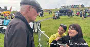Blyth Live Festival sees women from Australia travel 11,000 miles to watch the Lindisfarne Story Band