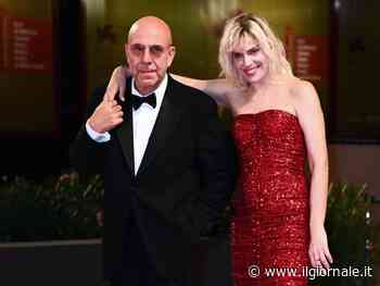 "Momento doloroso, chiedo riservatezza"