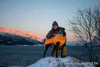 Emmy (22) trekt door Scandinavië met hond Goofy: “In België wonen, dat zie ik niet zitten”