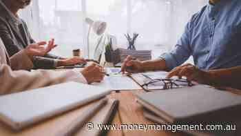 Advisers debate whether to charge for an initial meeting