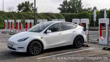 Acea: Elektroauto-Absatz bricht in Deutschland um 30 Prozent ein