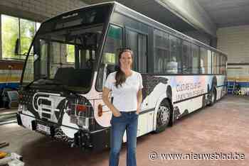 Vzw Samen Plannen bouwt oude lijnbus om tot woon-, reis- en babbelbus: “Er is een stijgende vraag naar  tijdelijke noodopvang”