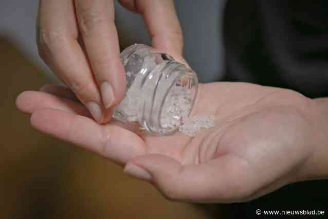 Hardleerse drugdealer (60) die al sinds z’n 6de drugs gebruikt, riskeert celstraf van zes jaar: “Ik weet zelf niet wat de oplossing is”