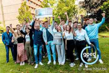 Naaktkalender van PXL-roeiteam brengt 1.000 euro op voor Kom op tegen Kanker