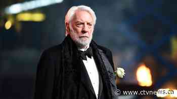 Donald Sutherland, veteran actor known for roles in 'M*A*S*H,' 'Klute' and 'The Hunger Games,' dead at 88