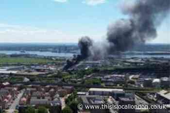 Ferry Lane, Rainham industrial estate fire - recap