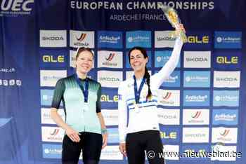 Elke Timperman (34) kroont zich in Frankrijk tot Europees kampioene Granfondo: “Wel halfuur moeten wachten op officiële uitslag”