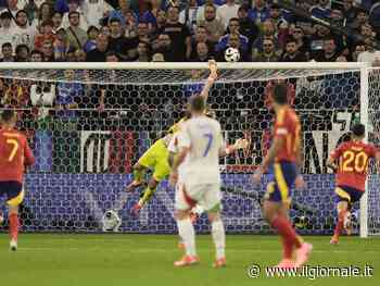 Spagna-Italia, 1-0: autogol di Calafiori