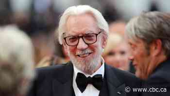 Actor Donald Sutherland dead at 88