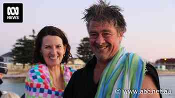 Tumby Bay's 116-year-old jetty reopens for a solstice splash