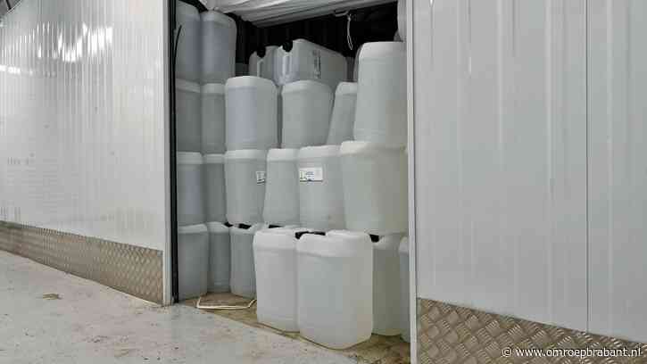 Rare geur uit garagebox blijkt aceton, politie denkt aan grondstof drugs