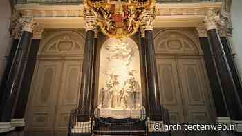 Verlichten van beeld in Sint Bavokerk, Haarlem