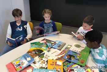 Lintse scholen krijgen elk voor 500 euro aan boeken van Davidsfonds